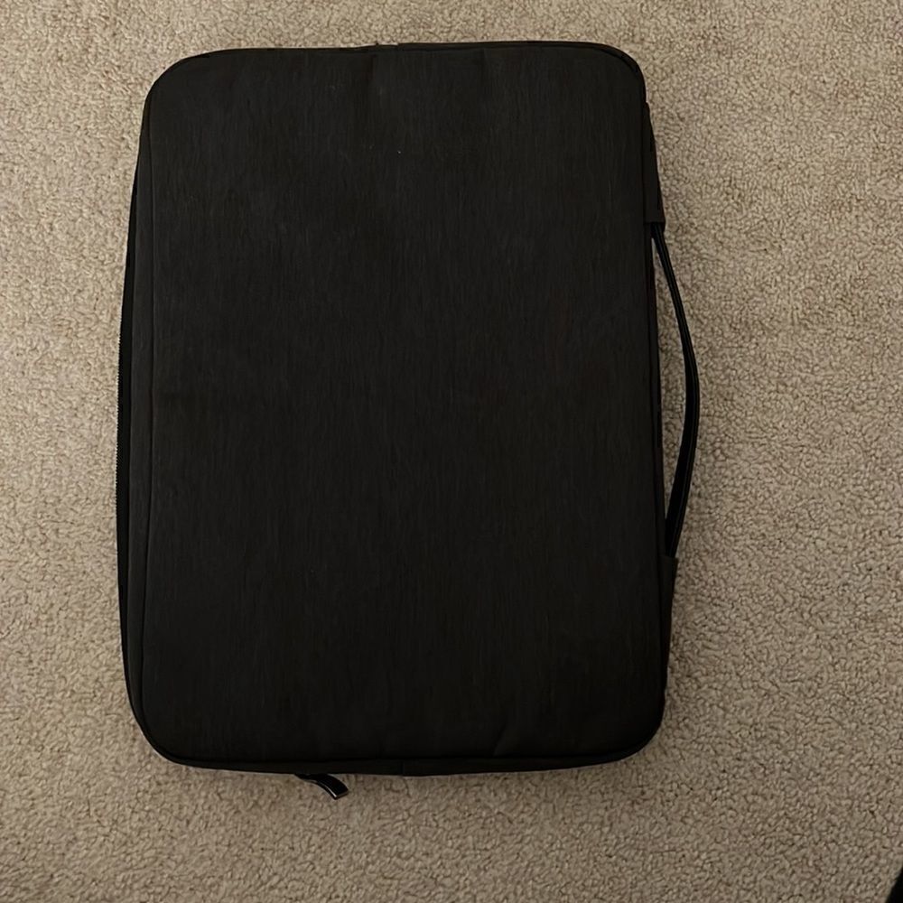 Laptop case approx 13 in. - Picture 4 of 5